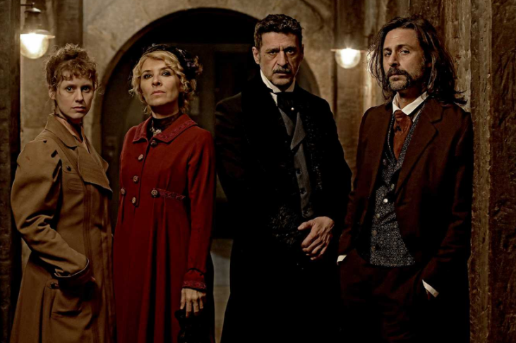 El Ministerio del Tiempo Final Review Photo One